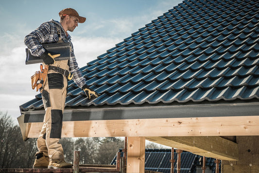 a general contractor in Alabama working on a roofing project