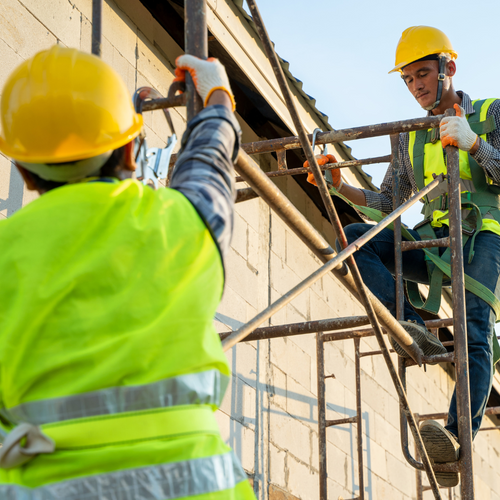 Tennessee contractors working on a building